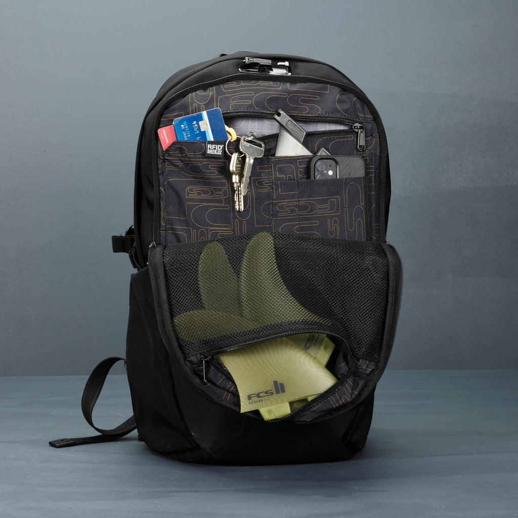 FCS x PACSAFE ROAM DAY PACK 25L