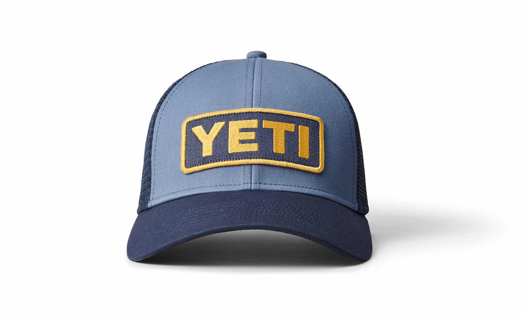 LOGO BADGE TRUCKER HAT